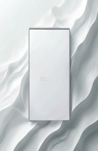 White Screen Wallpaper