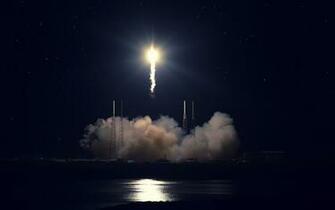 Wallpaper Cape Canaveral Ba Lang Ejderha Ate Roket Ahin