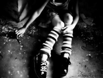 Emo Wallpaper Of Boys And Girls Chainimage