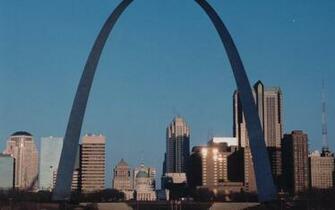 Gateway Arch Desktop Wallpaper