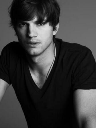 Ashton Kutcher Sist HD Wallpaper Background Image