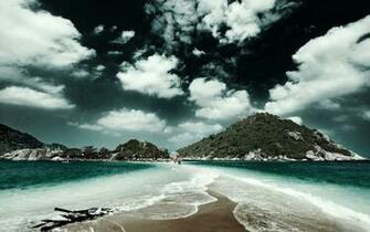 Tropical Islands Wallpaper