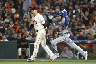 Dodgers Defeat Giants In Game Of The Nlds Series Tied