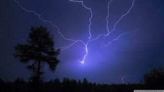 Night Lightning Wallpaper