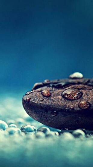 Pretty Stone With Water Droplets iPhone Wallpaper HD