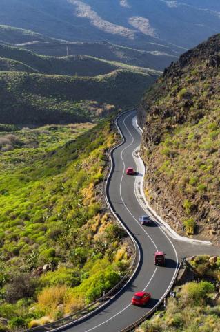 This HD Photo Of Vertical Vacation Road Trip And