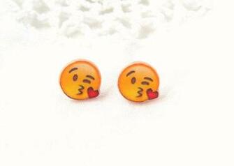 Kissy Face Emoji Earrings Stud