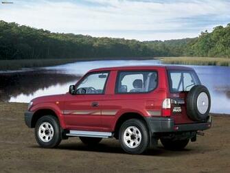 Toyota Land Cruiser Prado Door Uae Spec J90w Wallpaper