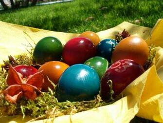 Decorating Easter Eggs Desktop Pc And Mac Wallpaper