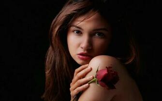 Female Models And Celebrities Colourful Wallpaper