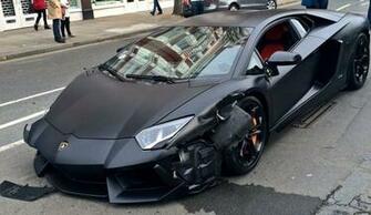 Lamborghini Aventador Crash