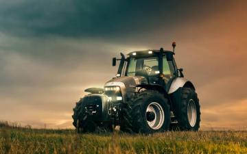 Lamborghini R8 Tractor Macbook Air Wallpaper