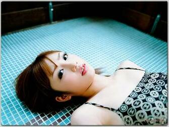 Yoko Ogura Picture Send Ecard