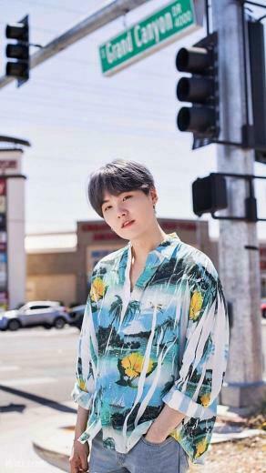 Btslockscreens On In Min Yoongi Wallpaper Bts Suga