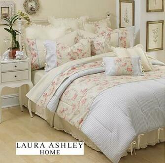 Laura Ashley Avery Is A Beautiful Traditional Floral