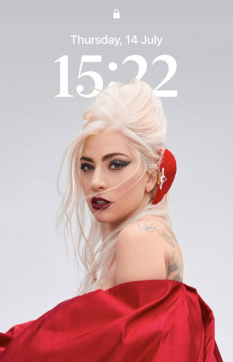 Lady Wallpaper