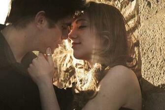 Couple Love Wallpaper Kissing