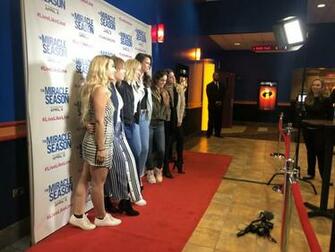 Premiere Screening Of Fullscreen S The Miracle Season Mirrored Media