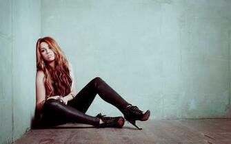 Miley Cyrus Hot Full HD Desktop Wallpaper 1080p