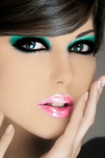 Beautiful Babe Eyes Pink Lips iPhone Wallpaper