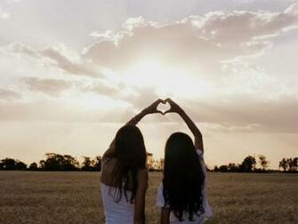 Girls Heart Sky Best Friends Forever Wallpaper