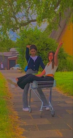 Song On People Cute Friend Photos Best Friends Aesthetic
