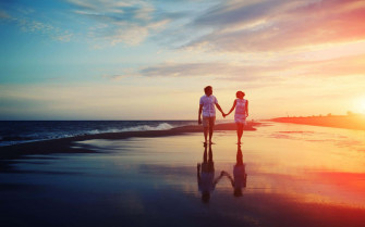 Romantic Couple On Beach Wallpaper
