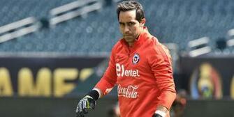 Manchester City Hubungi Agen Claudio Bravo Bola Net