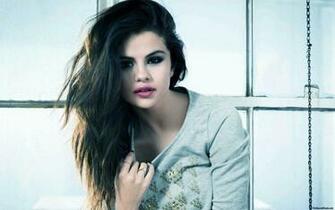 Selena Gomez Wallpaper