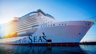 How The World S Biggest Cruise Ship Was Constructed Cnn