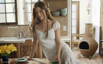 Provocative Rhona Mitra Buxom Beauty European Celebrities HD