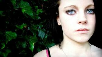Teen Blue Eyes Emo Girl Faces Black Hair Jailbait Toni