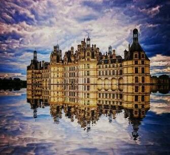 Chateau Mirror Wallpaper