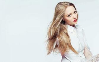 Amanda Seyfried Wallpaper