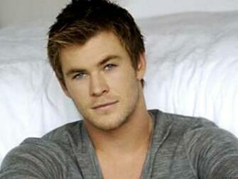 Chris Hemsworth Wallpaper