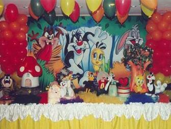 Tunes Looney