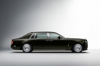 Rolls Royce Phantom Series Ii Looks Even More Ostentatious Cnet