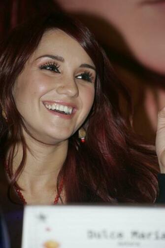 Model Dulce Maria Wallpaper