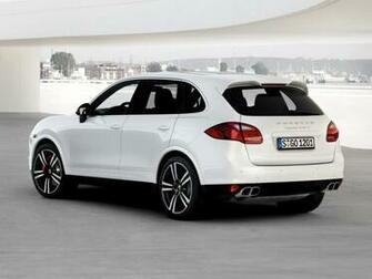 Porsche Cayenne Turbo S White