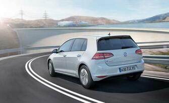 Volkswagen Golf Concept Wallpaper