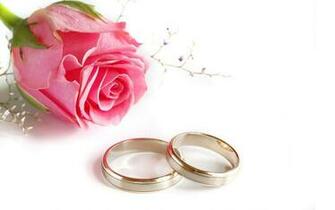 Widescreen Wedding Rings Wallpaper