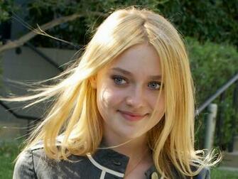 Dakota Fanning HD Wallpaper