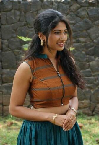 Roshini Prakash Photoshoot At Upcoming Movie Image Girls