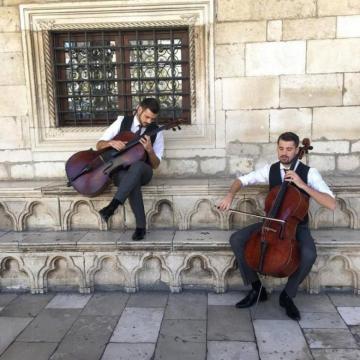 Game Of Thrones Film Sets With 2cellos Music In The Background