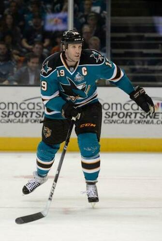 Joe Thornton Photos Phoenix Coyotes V San Jose Sharks