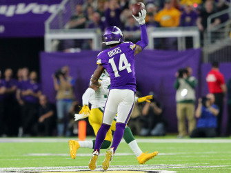 Stefon Diggs Injury Vikings Wr Leaves Week Mnf After Taking