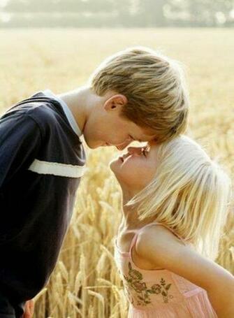 HD Wallpaper Fine Baby Couple Kissing High Resolution