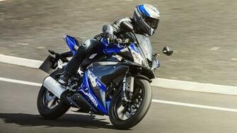 Photos Yamaha Helmet Yzf R125 Motorcycles Motion