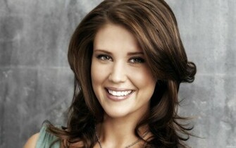 Sarah Lancaster Wallpaper Background Image