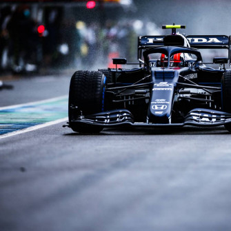 Verstappen Takes Pole As Honda And Red Bull R Racing